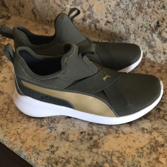 Puma Shoes - Puma Slip On Sneaker